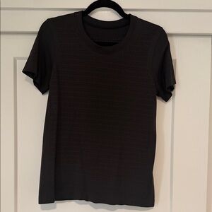 Classic Black Perforated Women's Top  / Lululemon